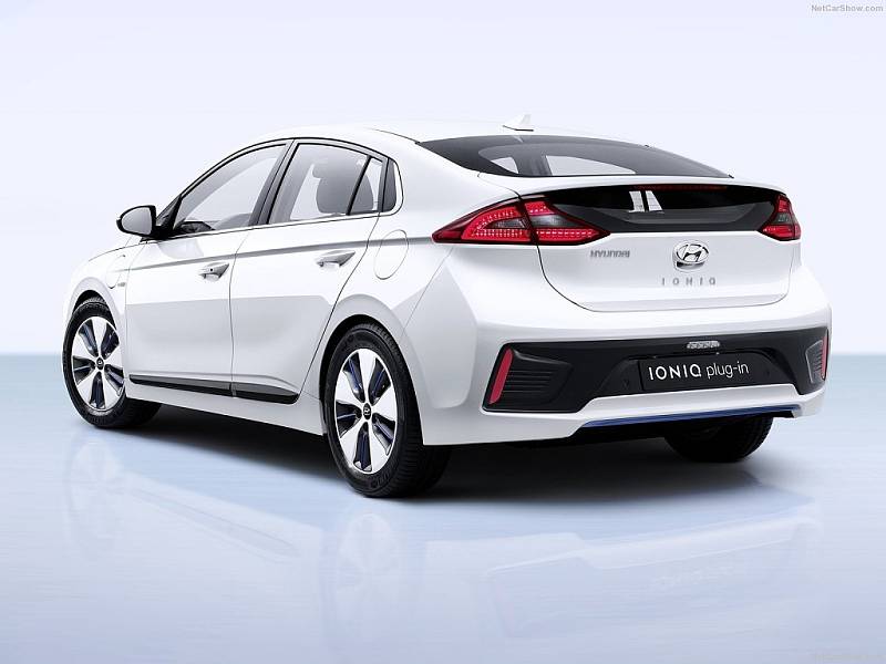 Hyundai Ioniq.