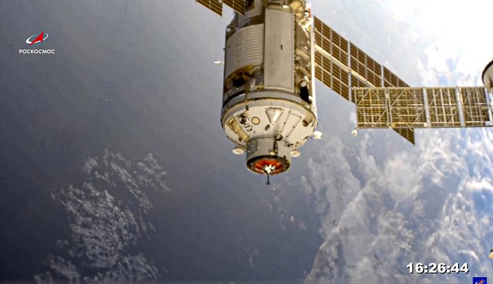 Ruský víceúčelový modul Nauka před připojením k Mezinárodní vesmírné stanici
