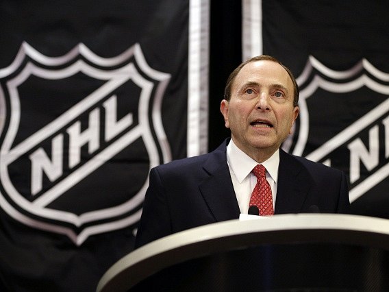 Komisionář NHL Gary Bettman ve své funkci zažil (a přežil) už tři výluky. Majitelé klubů si jeho služeb velmi cení.