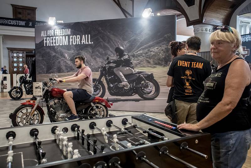 Příznivci americké motocyklové značky Harley-Davidson se sešli 5. července na pražkém Výstavišti, aby oslavili 115. výročí značky.