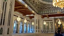 Sultán Kábús nechal ve městě postavit velkolepou mešitu