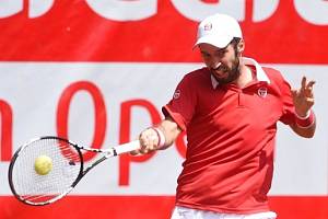 Tenisový Challenger UniCredit Czech Open, finále dvouhry, 4. června v Prostějově. Na snímku je vítěz Michail Kukuškin z Kazachstánu.