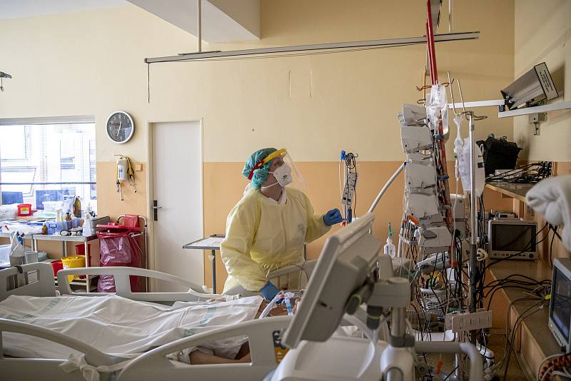 Nemocnice Sokolov při boji proti pandemii v době koronaviru 24. února v Sokolově.