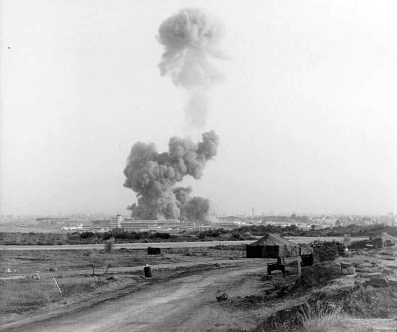 Sebevražedný útok proti kasárnám mírových sil OSN v Bejrútu v roce 1983, připisovaný Músávímu. On sám se k této akci nikdy nehlásil
