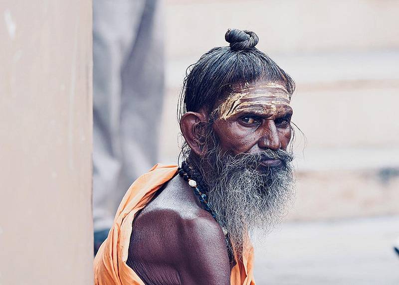 Svatý muž, Váránasí, Indie