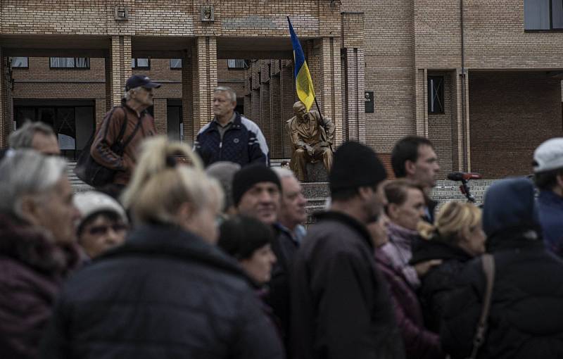 Ukrajinská vlajka zavlála nad městem Balaklija. Ukrajinci město osvobodili od ruské okupace začátkem září