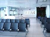 Čekárna náležející k novému odletovému stání na Terminálu 1 pražského letiště