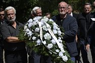 Ve Slušovicích na Zlínsku se 3. července 2019 konal pohřeb bývalého senátora a předsedy JZD Slušovice Františka Čuby. Zemřel 28. června ve věku 83 let
