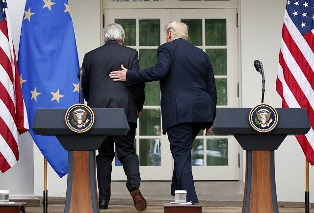 Donald Trump a Jean-Claude Juncker