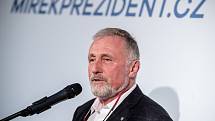 Mirek Topolánek oznámil 7. listopadu v Praze svoji kandidaturu na prezidenta republiky