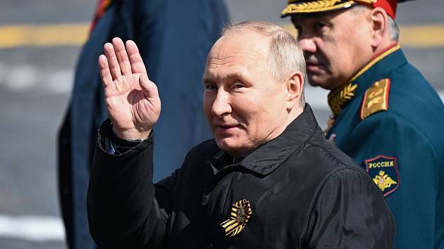 Ruský prezident Vladimir Putin na přehlídce při příležitosti Dne vítězství, 9. 5. 2022 na Rudém náměstí v Moskvě. Ilustrační foto