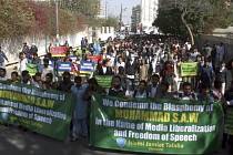 Demonstrace proti karikaturám proroka Mohameda v pákistánském Karáčí.