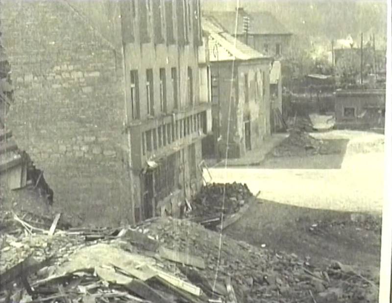 Kralupy nad Vltavou po ničivém bombardování v březnu 1945