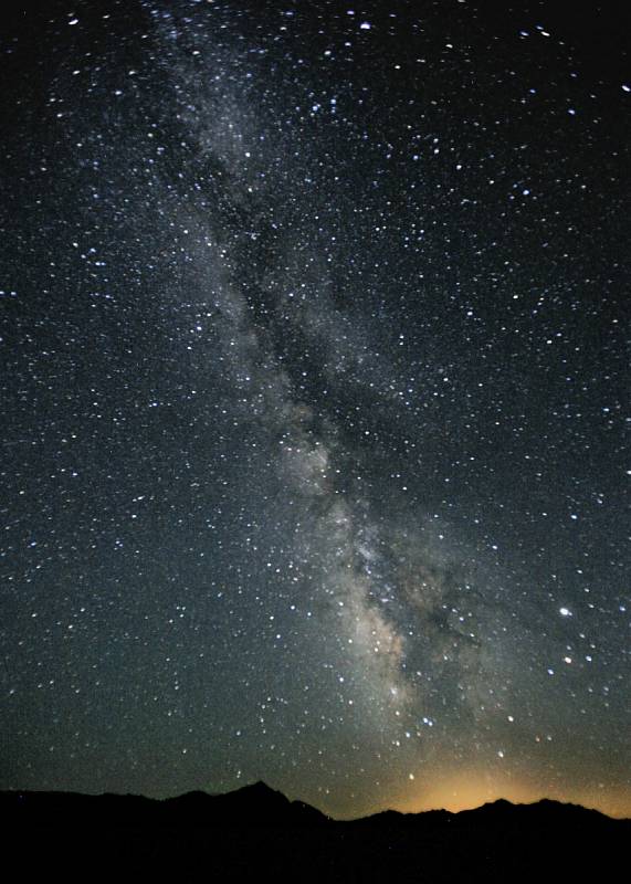 Fotografie Mléčné dráhy na noční obloze nad americkou Nevadou.