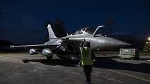 Francouzské armádní letectvo se chystá na útok v Sýrii.