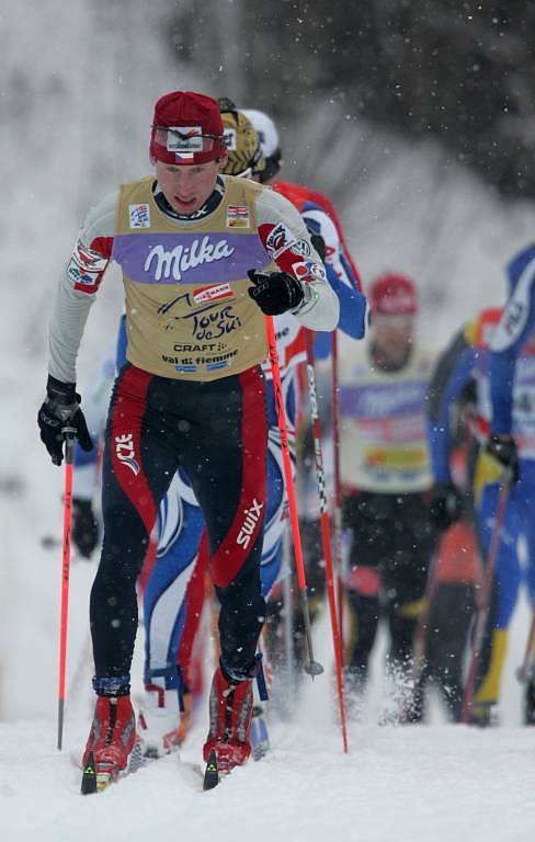 Lukáš Bauer v čele celého pelotonu.