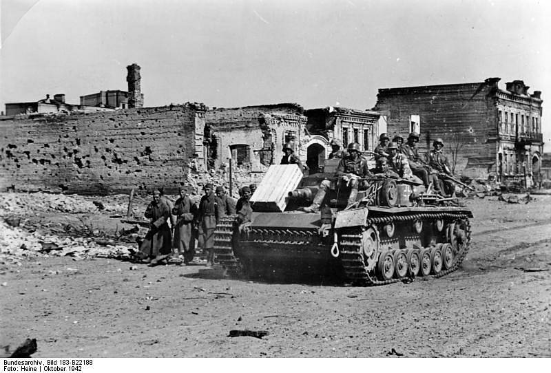 Obsazování Stalingradu německými jednotkami
