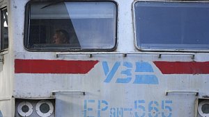 Vlak na nádraží v ukrajinském Kyjevě