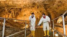 V Javoříčských jeskyních se zaměstnanci připravují na zahájení letošní sezony. Návštěvníci, kteří do jeskyní zavítají, budou moci spatřit hejna netopýrů. Zájem je také o svatby v podzemí.