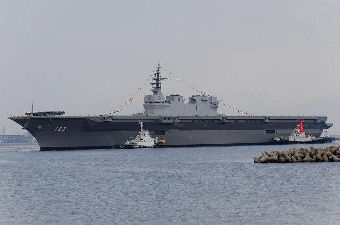Japonské vrtulníkové nosiče třídy Izumo budou přestavěny na letadlové lodě.