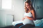 Je důležité, v jakém je matka během těhotenství rozpoložení, protože hormonální reakce matky nutně ovlivňují i dítě.