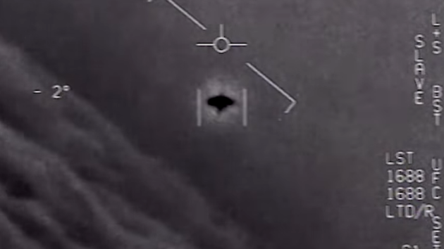 Záběry UFO pořízené piloty amerického námořnictva
