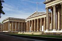 Na krádež v Britském muzeu reagovali politici i profesoři.