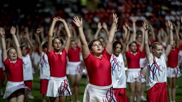 První program hromadných skladeb v rámci XVI. všesokolského sletu proběhl 5. července 2018 v pražské Eden Aréně.