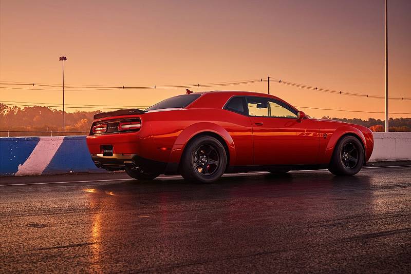 Dodge Challenger SRT Demon.