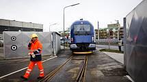 Ve výrobním závodě vídeňského Siemensu byla 12. února novinářům předvedena výroba vlaků Rail Jet pro České dráhy. 