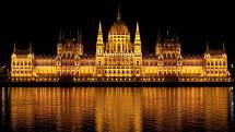 Budova maďarského parlamentu v Budapešti