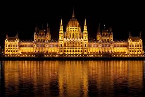 Budova maďarského parlamentu v Budapešti