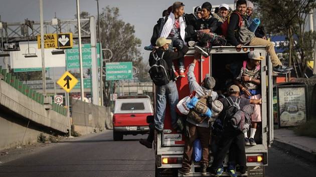 Karavana migrantů vyrazila z Mexico City dál na sever