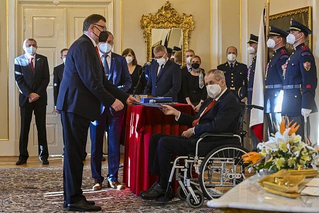  Prezident Zeman v Lánech jmenoval vládu premiéra Fialy