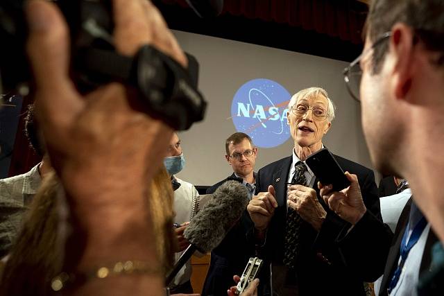 Hlavní vědecký pracovník projektu James Webb Space Telescope z NASA John Mather