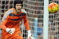 Petr Čech vychytal v Premier League 169. čisté konto a vyrovnal rekord Davida Jamese.