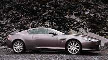 Aston Martin DB9.