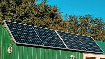 Elektrickým zdrojem jsou fotovoltaické panely. Celkem budou v provozu čtyři.