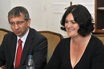 Ministr práce a sociálních věcí Jaromír Drábek a poslankyně Helena Langšádlová 4. dubna v Praze na zasedání předsednictva TOP 09.