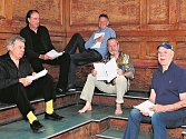 John Cleese, Terry Gilliam, Eric Idle, Terry Jones a Michael Palin se potkají 20. července a slibují, že do programu zařadí převážně nejpopulárnější scénky, prý „v naději, že už je lidé zapomněli“. 