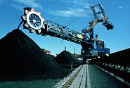 Těžební stroje v při dobývání uhlí