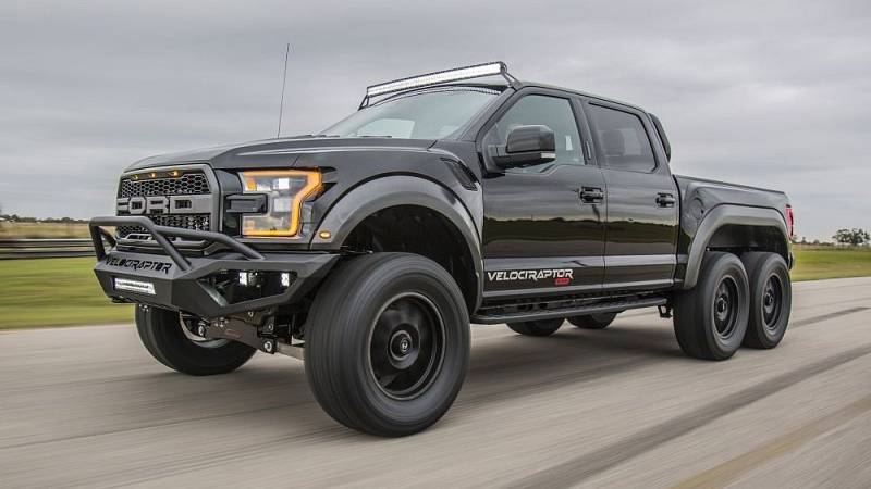 Hennessey VelociRaptor 6x6.