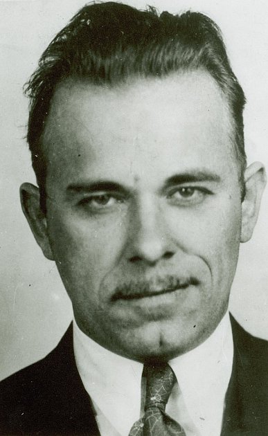 Legendární americký gangster John Dillinger.