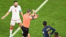 Rozhodčí po konci utkání odvolal vyrovnávací gól Francie a Tunisko tak senzačně zvítězilo