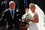 Británie zažila další královskou svatbu. Vnučka královny Zara Phillipsová si v Edinburghu ve Skotsku vzala anglického ragbistu Mikea Tindalla. 