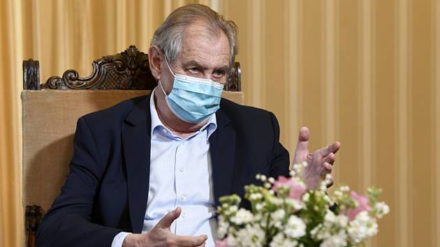 Prezident Miloš Zeman jmenoval soudce i generály