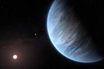 Exoplaneta K2 18b, zobrazená v popředí, může být první planetou nalezenou v jiné hvězdné soustavě, v jejíž atmosféře nechybí voda, mraky a déšť