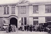 Továrna RAF během návštěvy arcivévody Leopolda