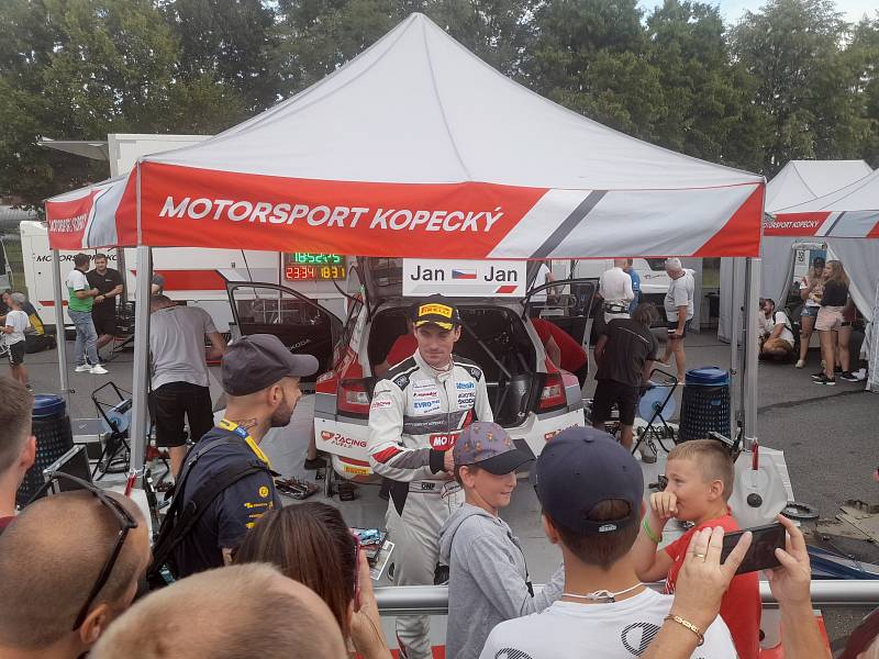 Servis na Barum rallye: Jan Kopecký a další