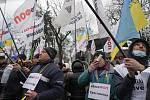 Opoziční demonstrace v Kyjevě 1. prosince 2021.